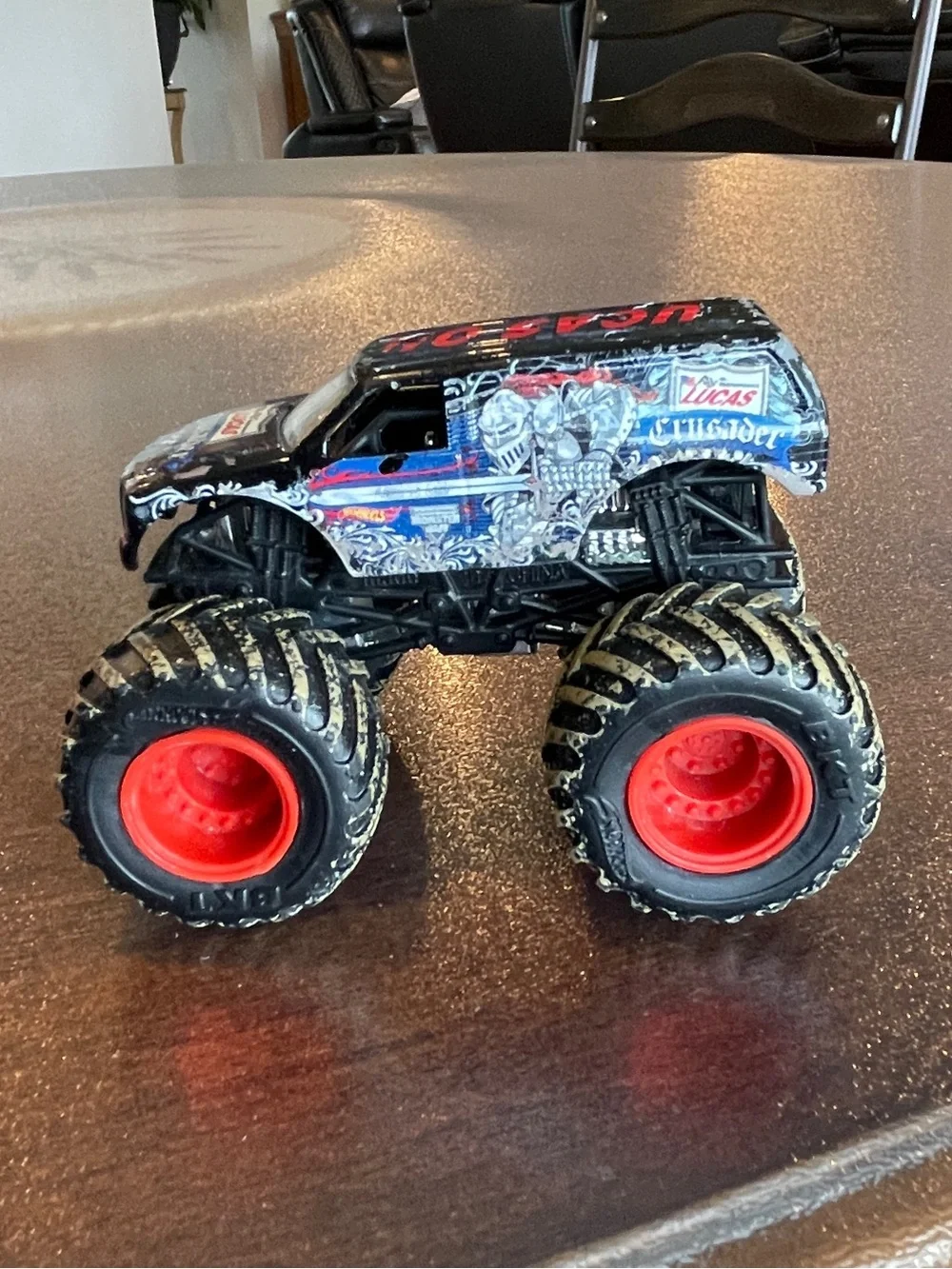 Hot Wheels Monster Jam Lucas Oil Crusader Diecast Monster Truck 1:64 Scale
